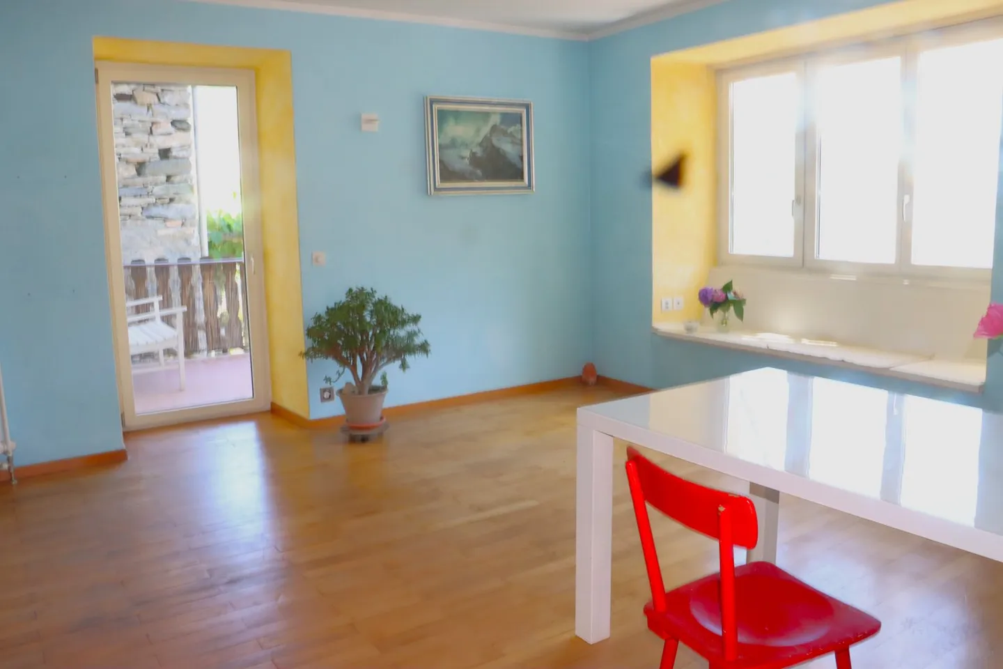 Casa bifamiliare soleggiata vicino ai laghi - Foto 12 di 22