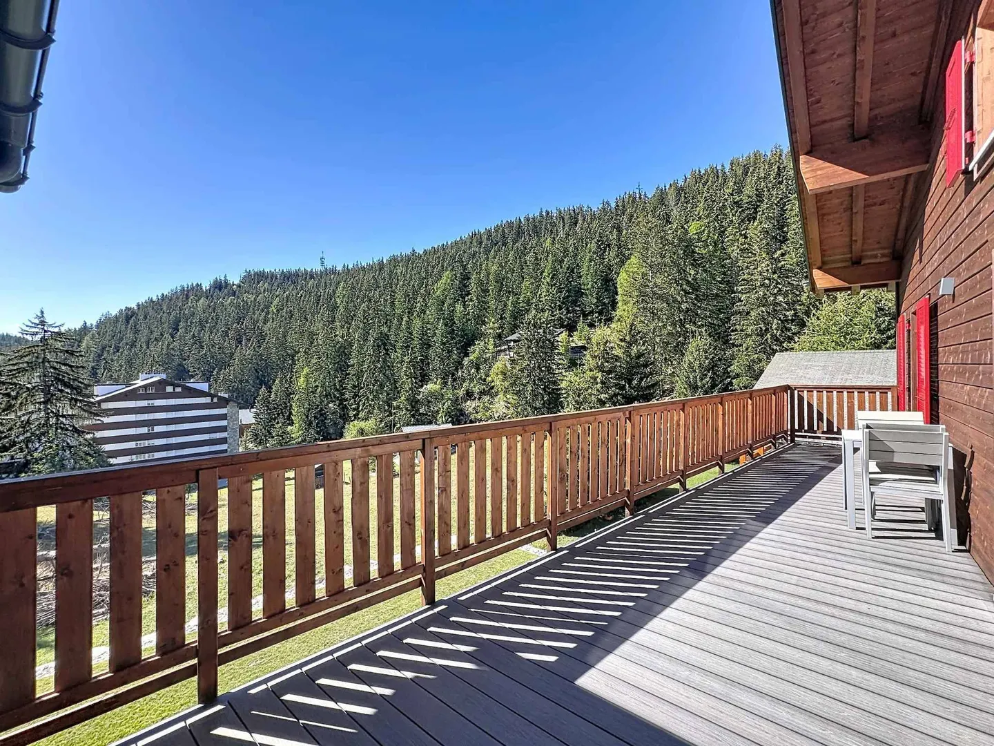 Chalet mit unabhängigen Wohnungen - Foto 7 von 13
