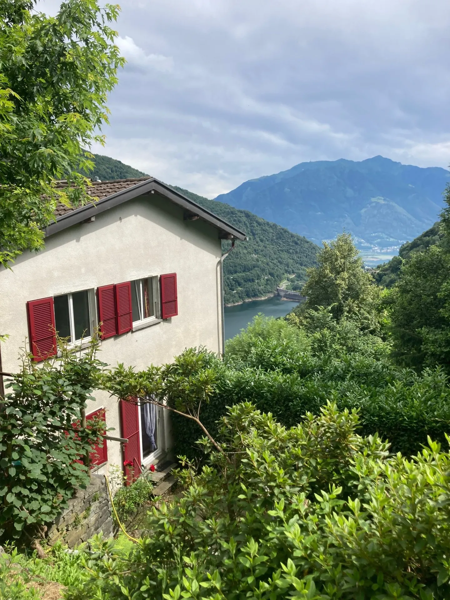 Casa bifamiliare soleggiata vicino ai laghi - Foto 20 di 22