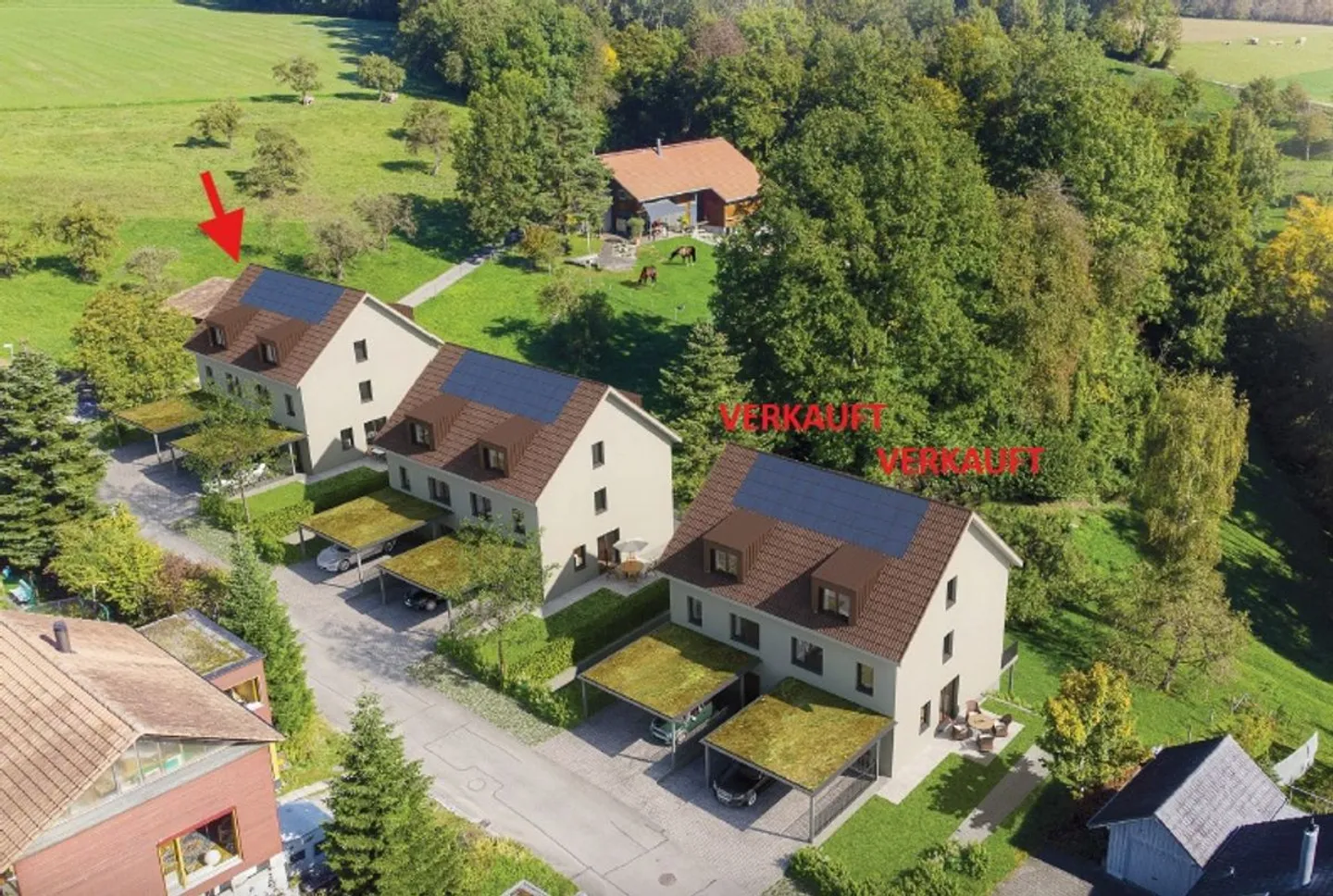 Duplex moderno al confine del bosco - Foto 2 di 12