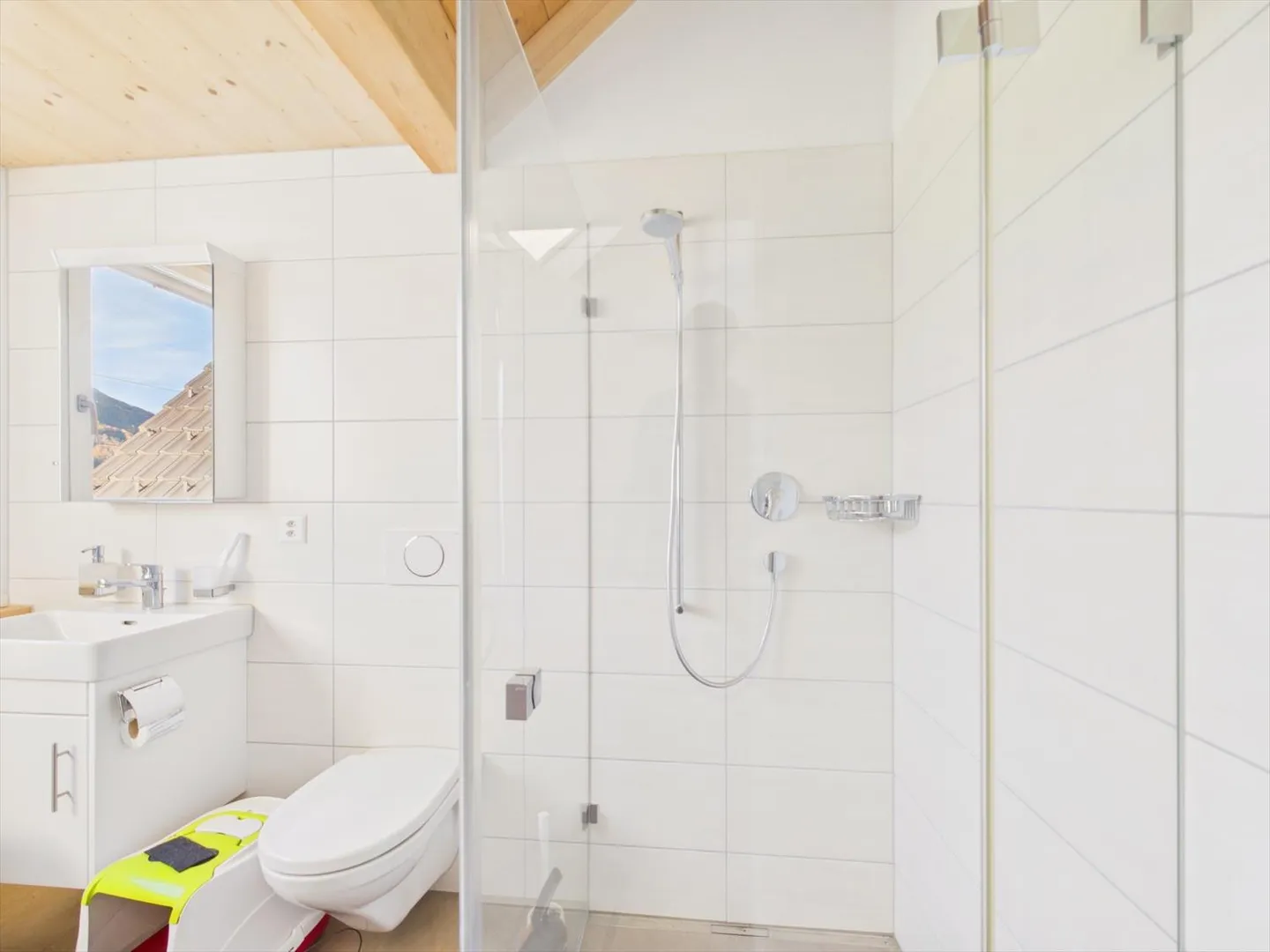 Einzigartige 4.5-Zimmer-Dachwohnung mit Galerie und Weitblick in Kaufdorf - Foto 10 von 12