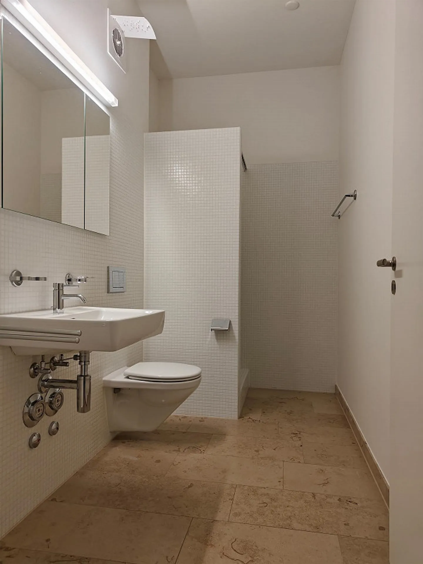 Appartamento moderno in zona tranquilla - Foto 6 di 7