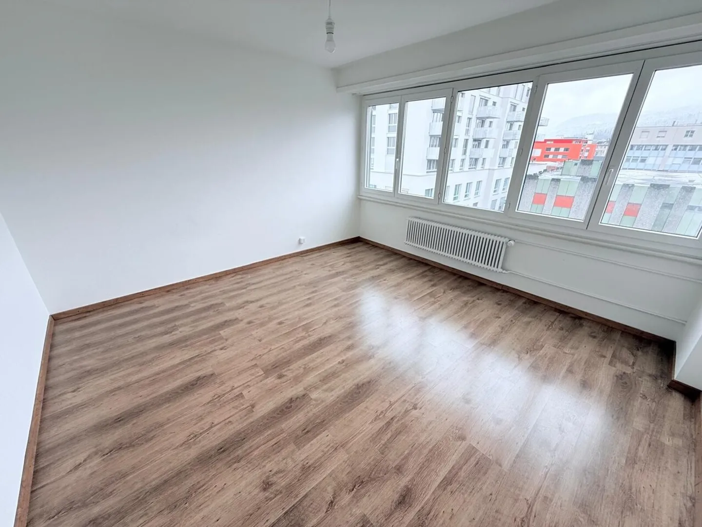 Appartement de 3.0 pièces au Centre-Ville de Delémont - Photo 3 of 7