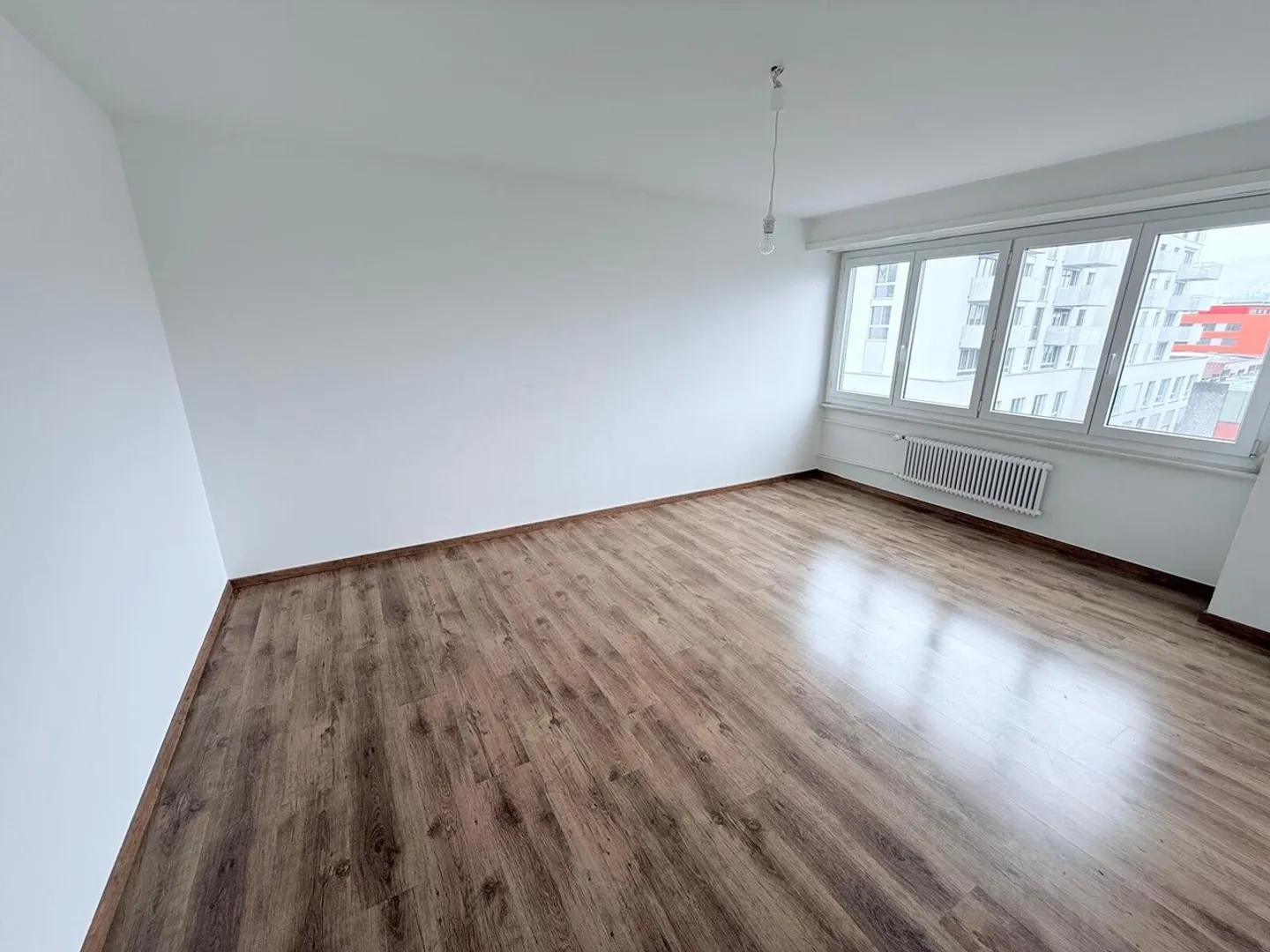 Appartement de 3.0 pièces au Centre-Ville de Delémont - Photo 4 of 7