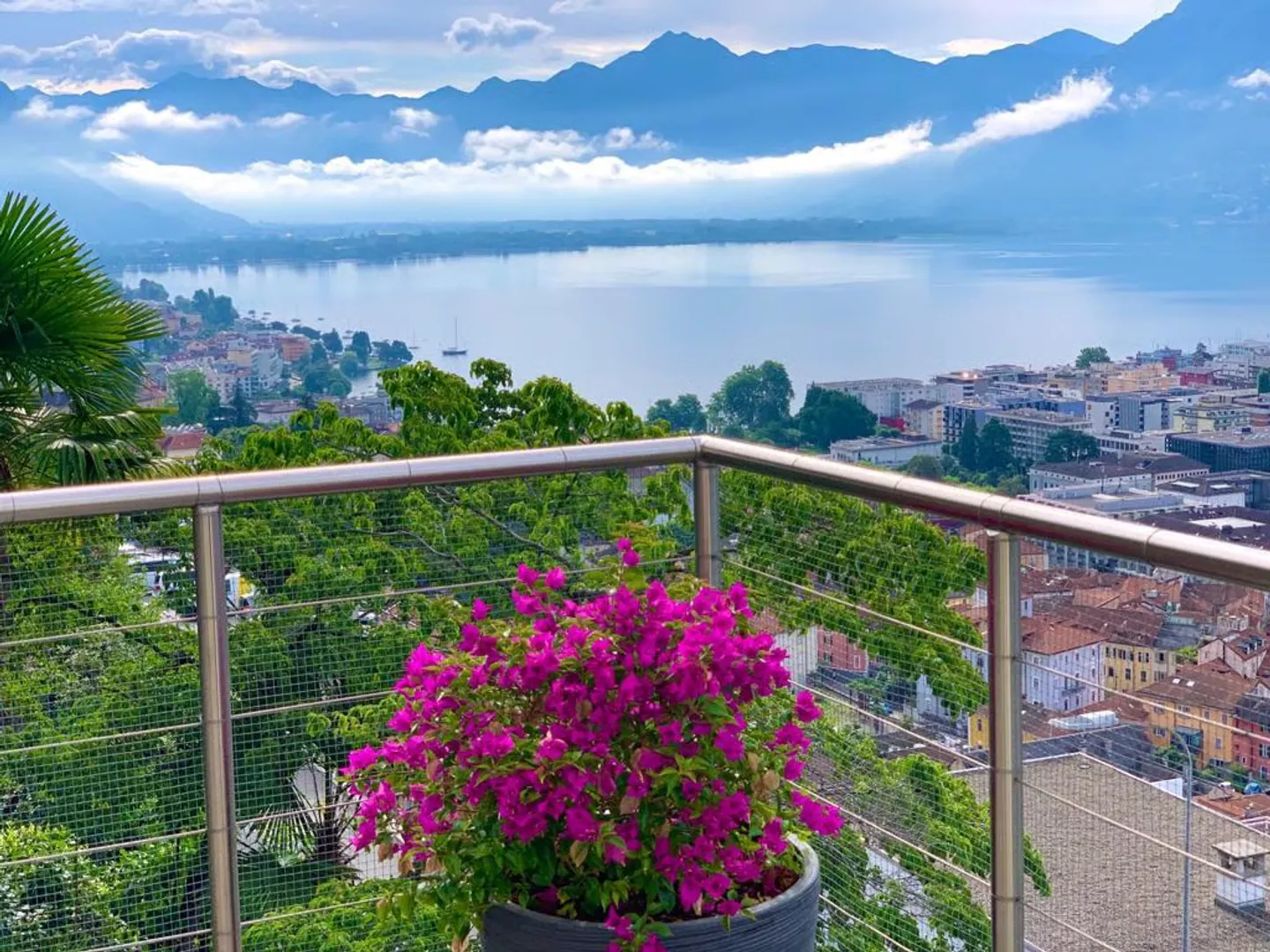Villa moderna con vista lago - Foto 5 di 11