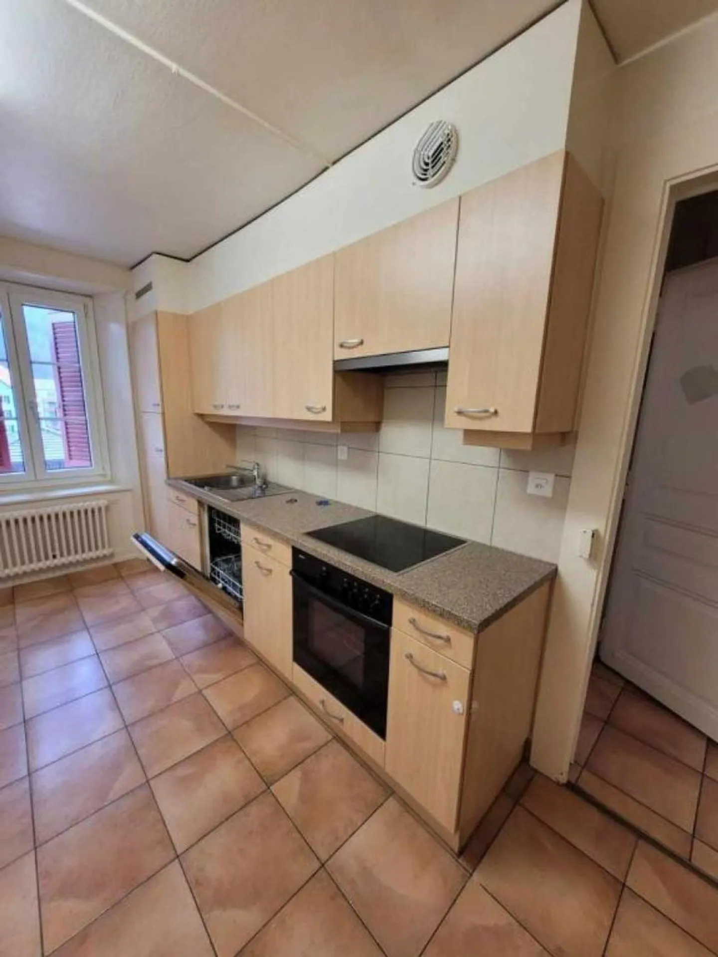 Charmante Wohnung in Fleurier - Foto 3 von 11