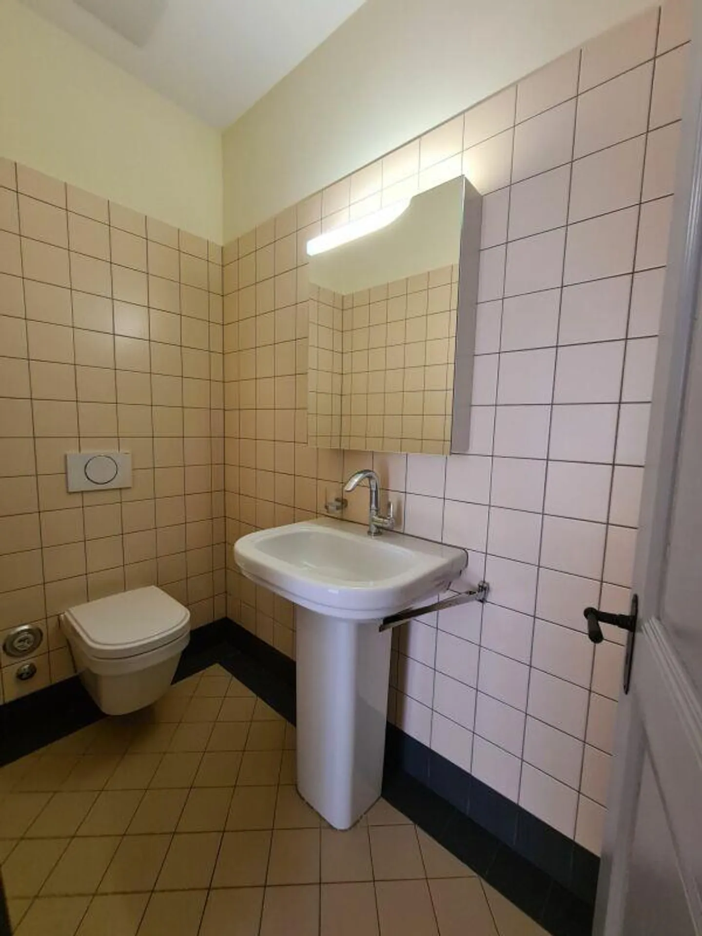 Appartamento elegante di 2.5 stanze nella Lorraine cerca nuovi inquilini - Foto 7 di 8