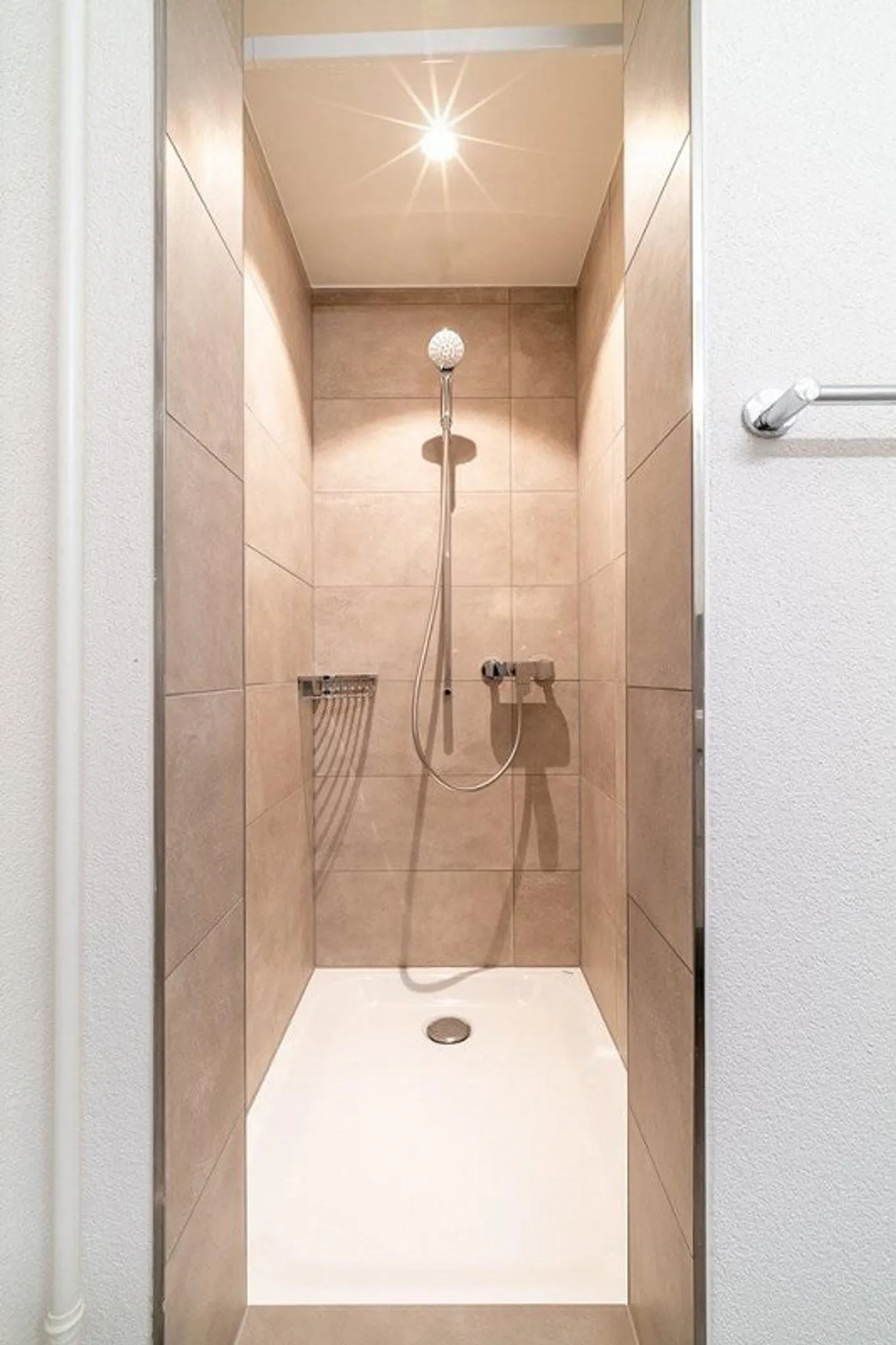 Modernes 3-Zimmer-Apartment zentral - Foto 7 von 8