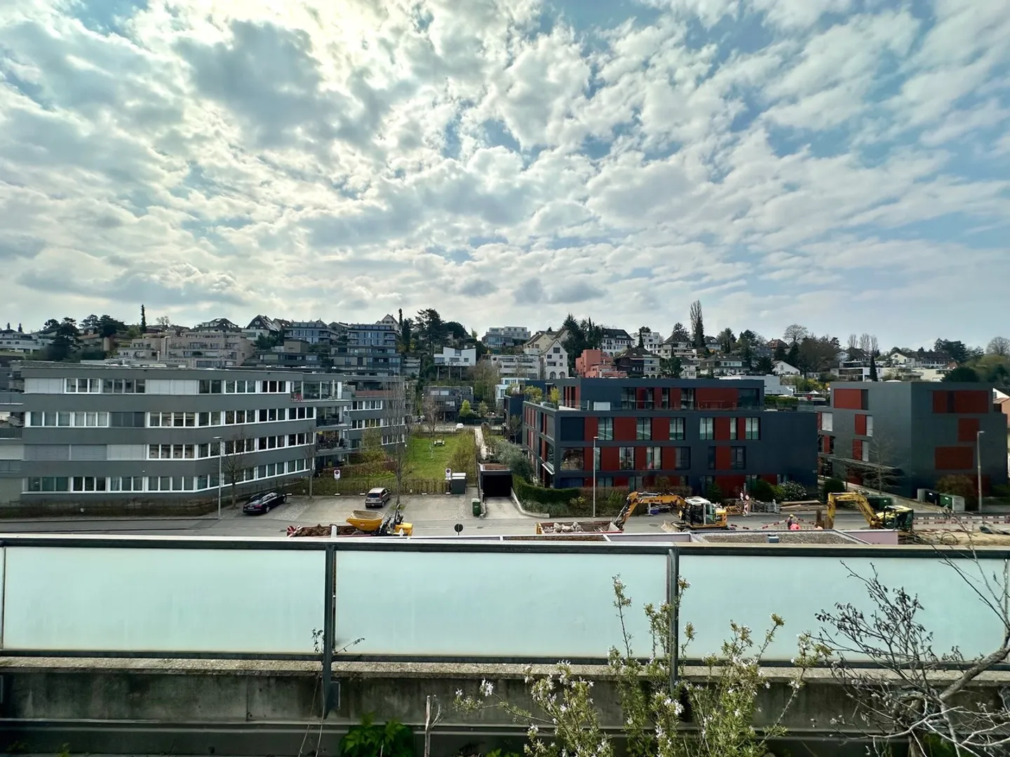 Appartement en attique moderne avec deux terrasses et belle vue - Photo 1 sur 14