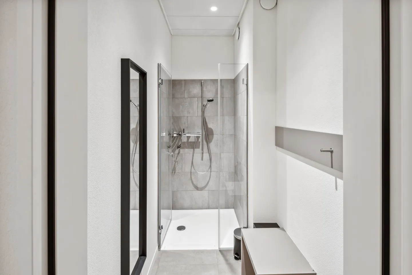 Votre siège social dans le bâtiment commercial représentatif et unique Seedamm-Center - Photo 6 sur 11