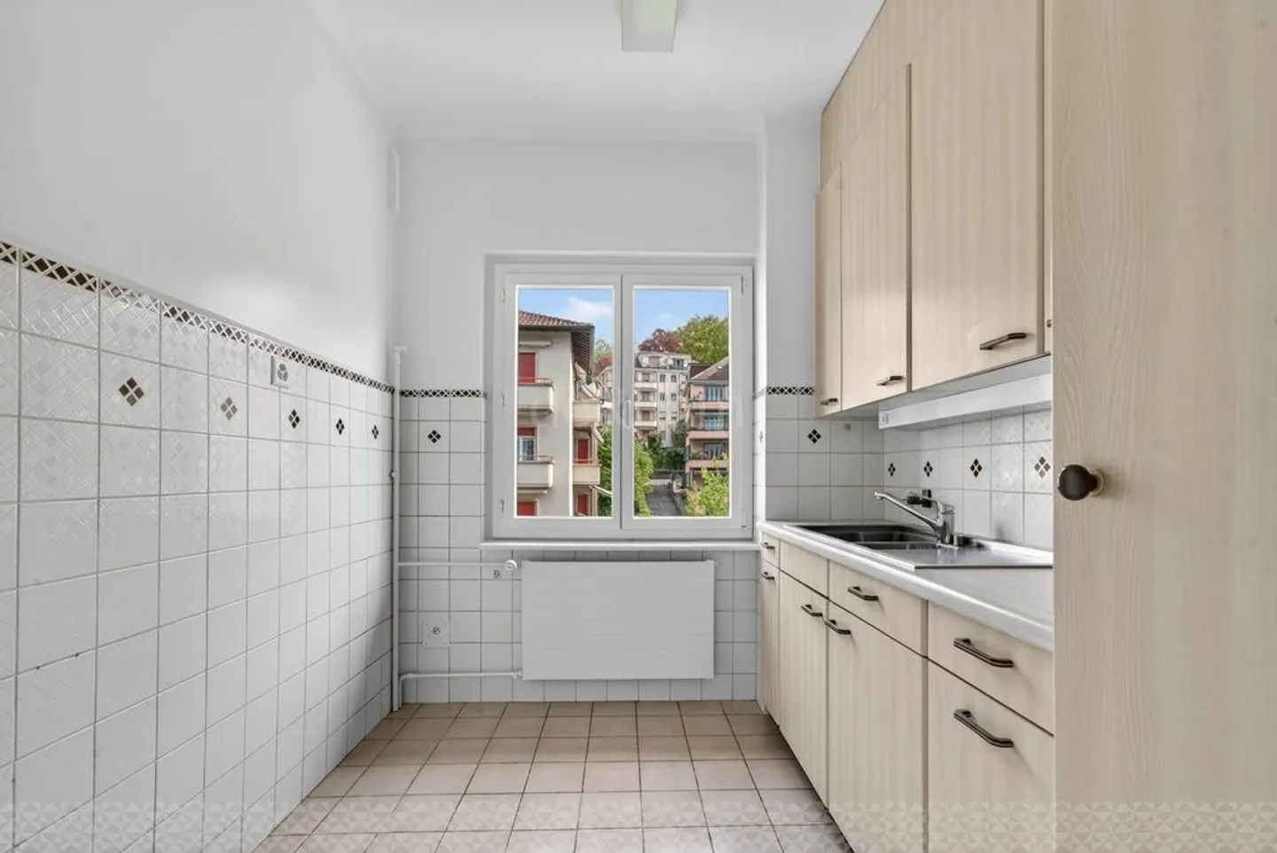 Beautiful bright apartment, two steps from Valency Park in Lausanne - Photo 7 of 8