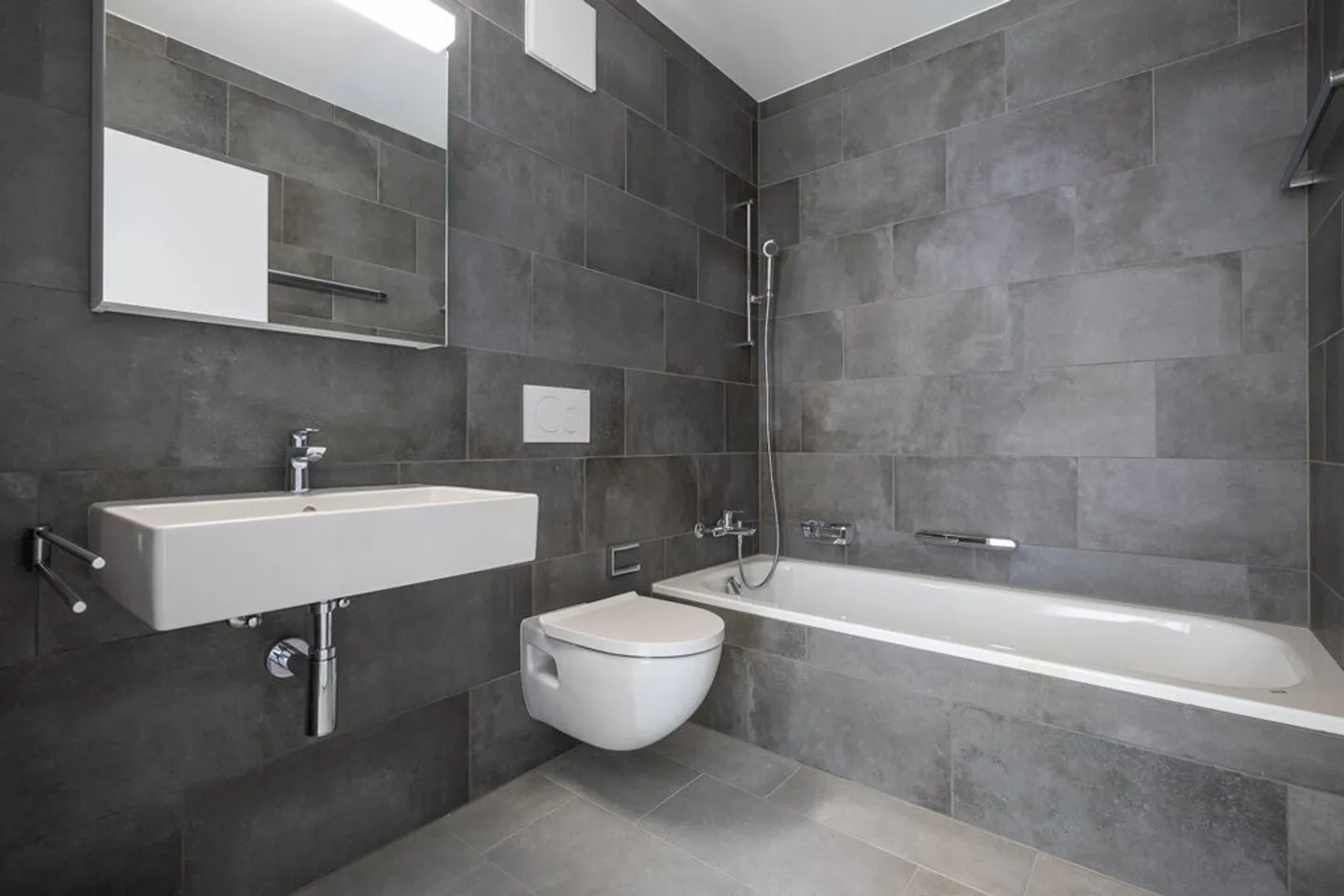 We are renting a bright and modern 4.5-room apartment with a private garden - Photo 6 of 8