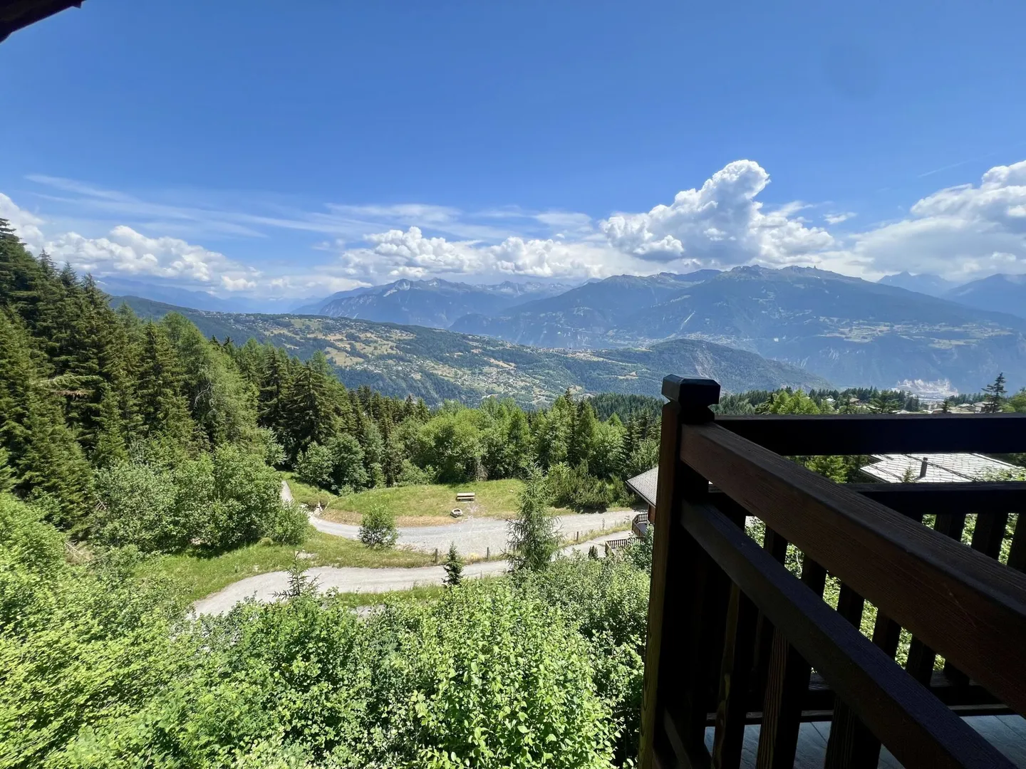 Chalet magnifique dans la nature - Photo 1 sur 12
