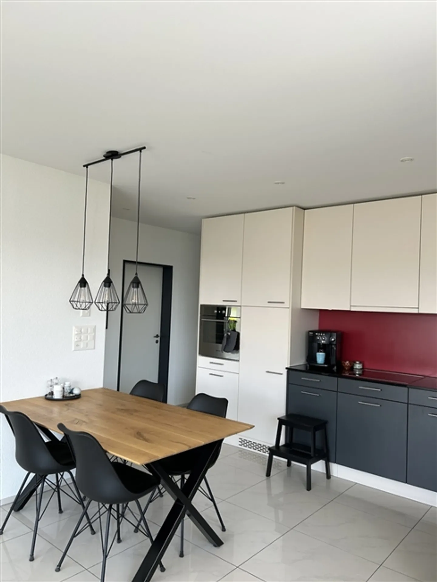 Appartement 3½ pièces à Eich (LU), meublé, temporaire - Photo 3 sur 6