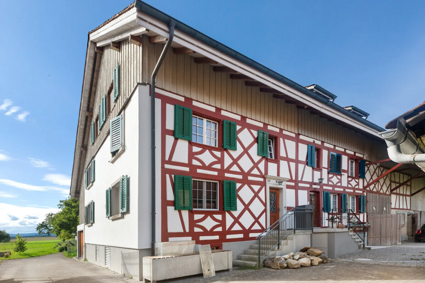 Charmantes Riegelhaus mit Garten - Foto 1 von 12