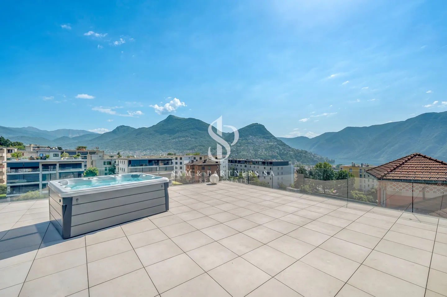 Penthouse esclusivo a Massagno - Foto 2 di 14