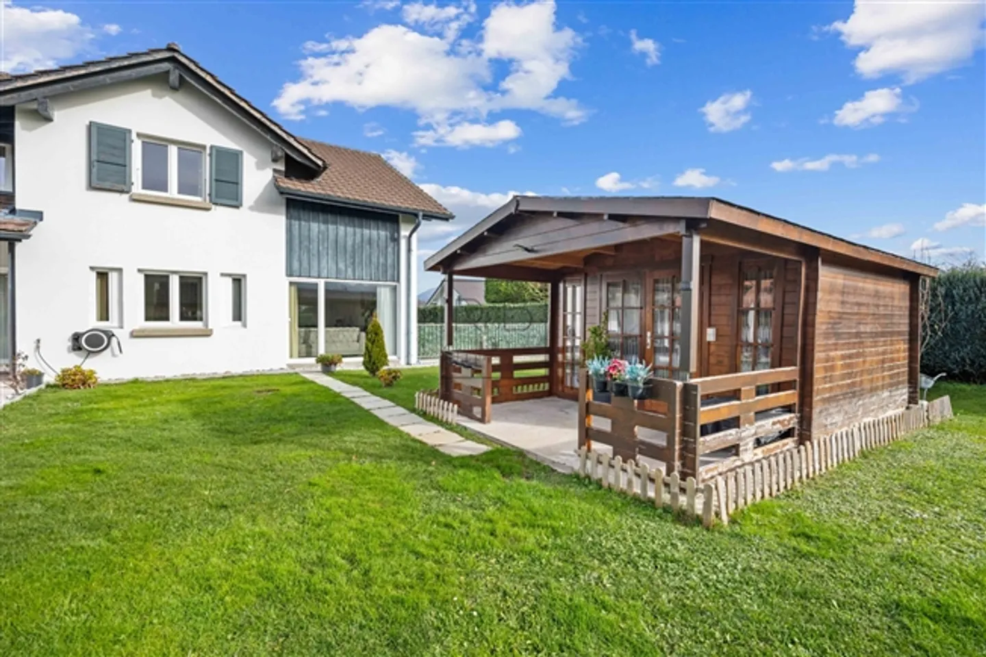 Detached house with 10.5 rooms, including a self-contained 2.5-room apartment in Riaz - Photo 12 of 15