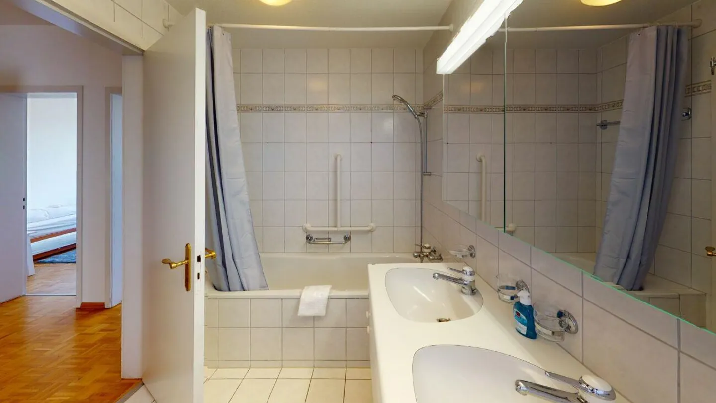 Unique Serviced Living @ Aeschenplatz - Foto 8 di 10