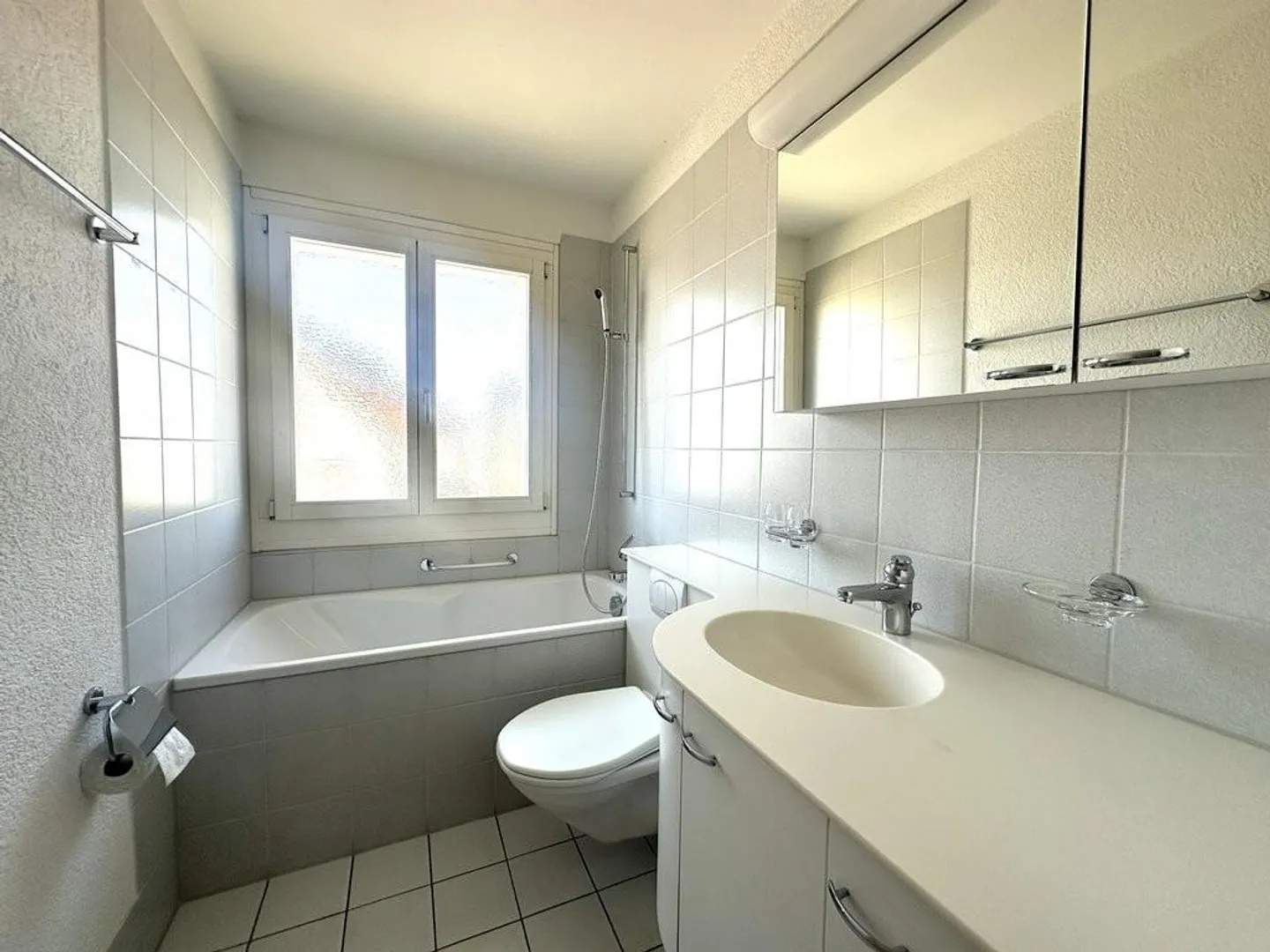 Appartement confortable dans le quartier calme de Liebefeld - Photo 3 sur 8