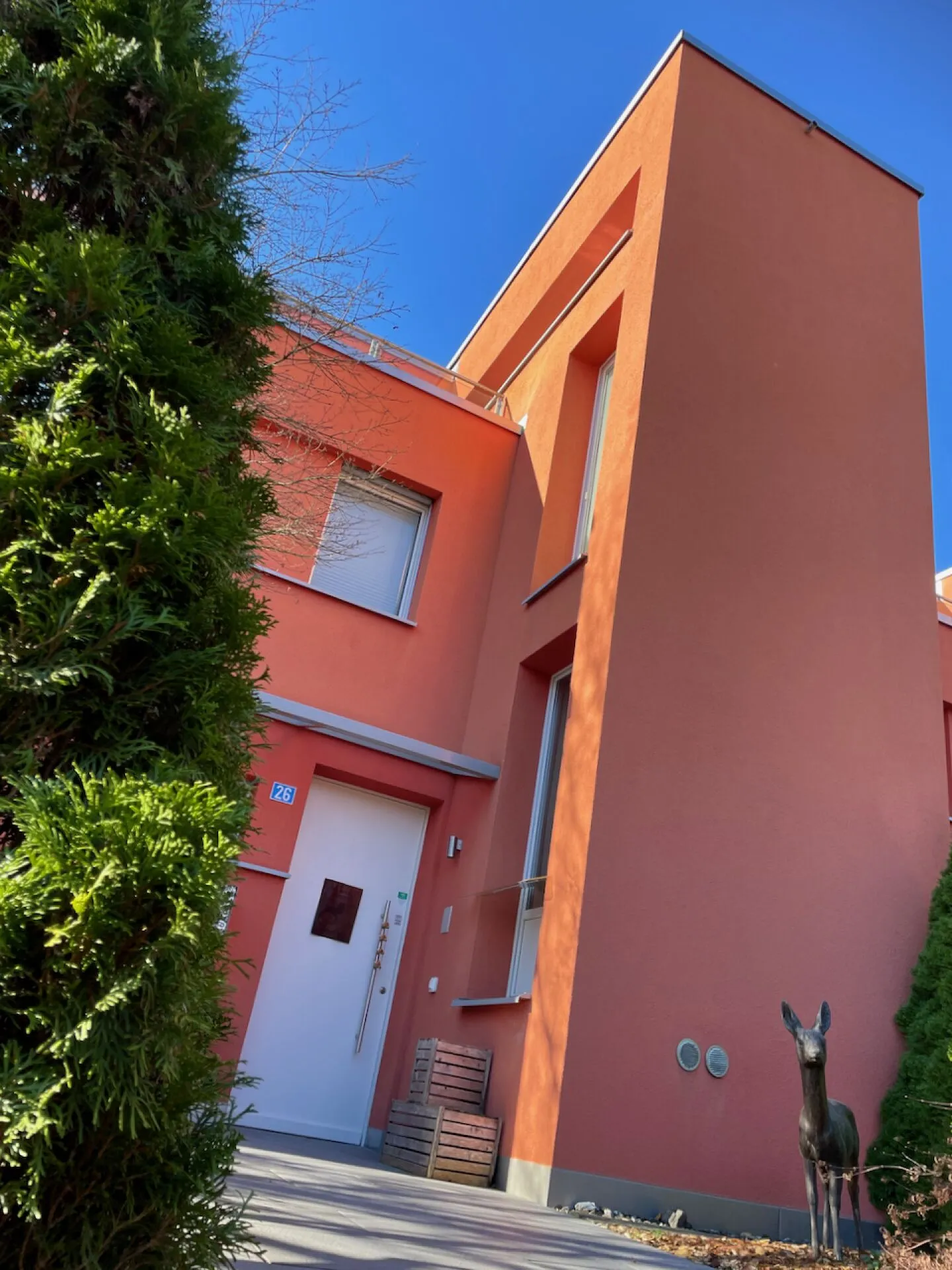 Town House, spacious, central, quiet with clear architectural language - Photo 2 of 22