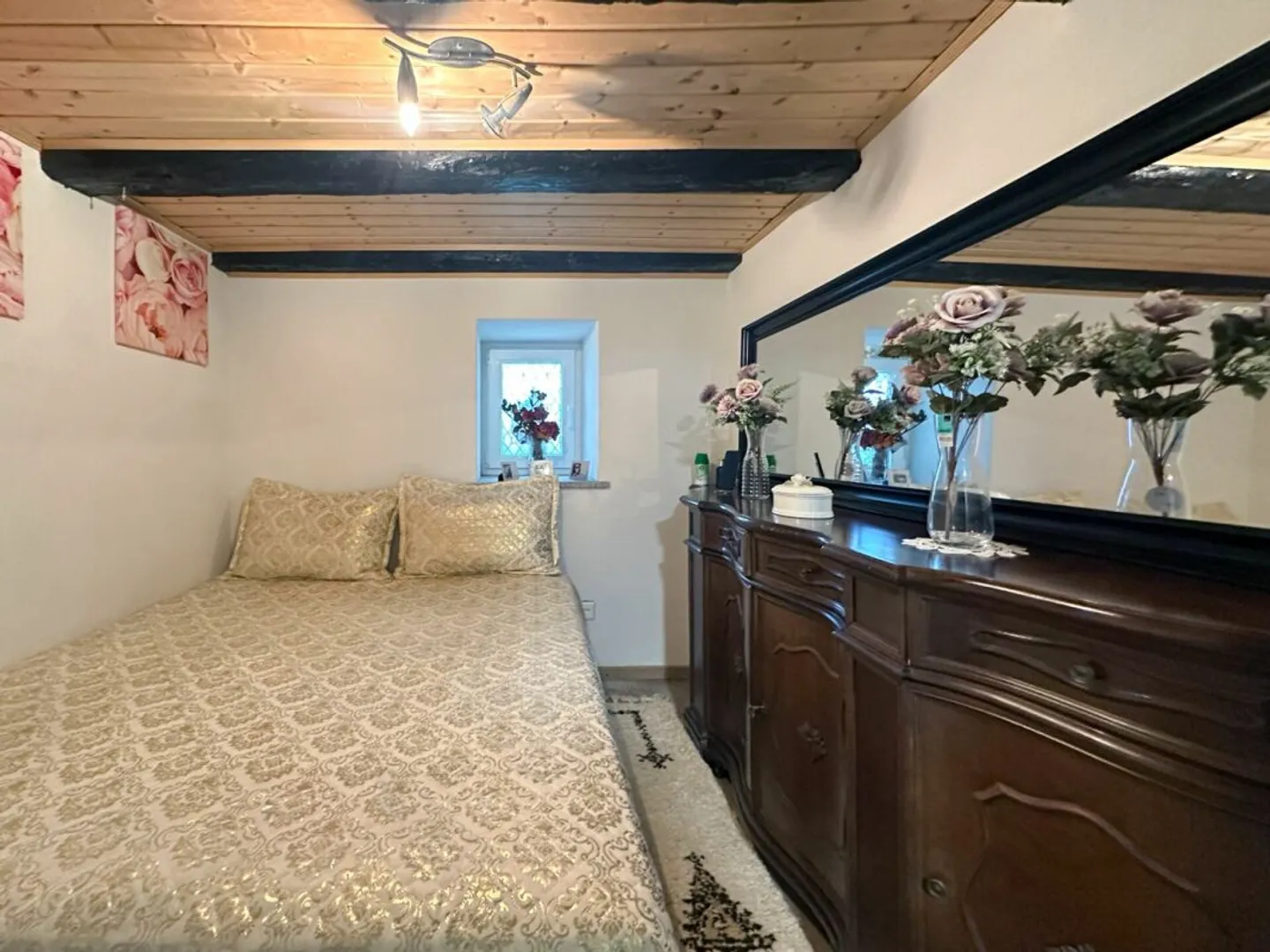 Building with 4 apartments - Photo 7 of 24