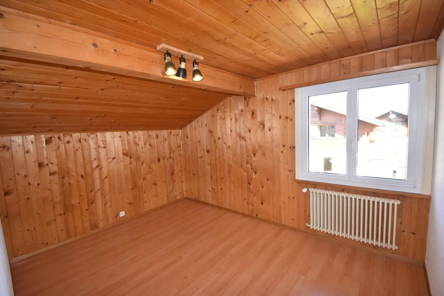 Single-family house with 6 rooms in Leysin - Photo 10 of 13