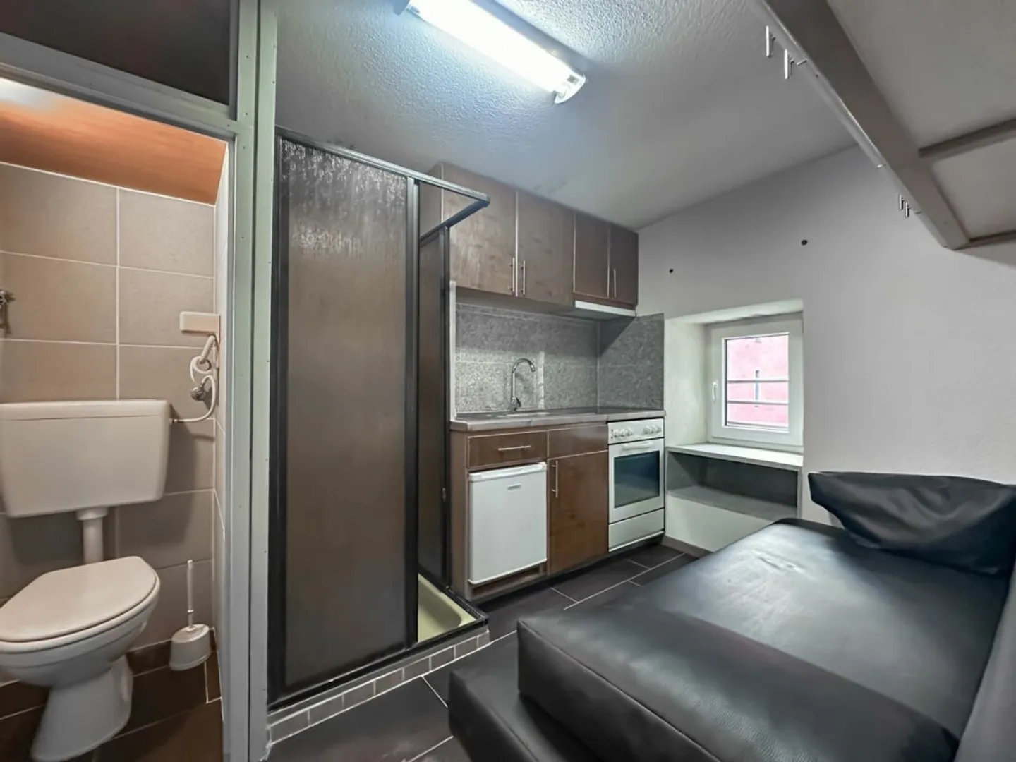 Building with 4 apartments - Photo 22 of 24