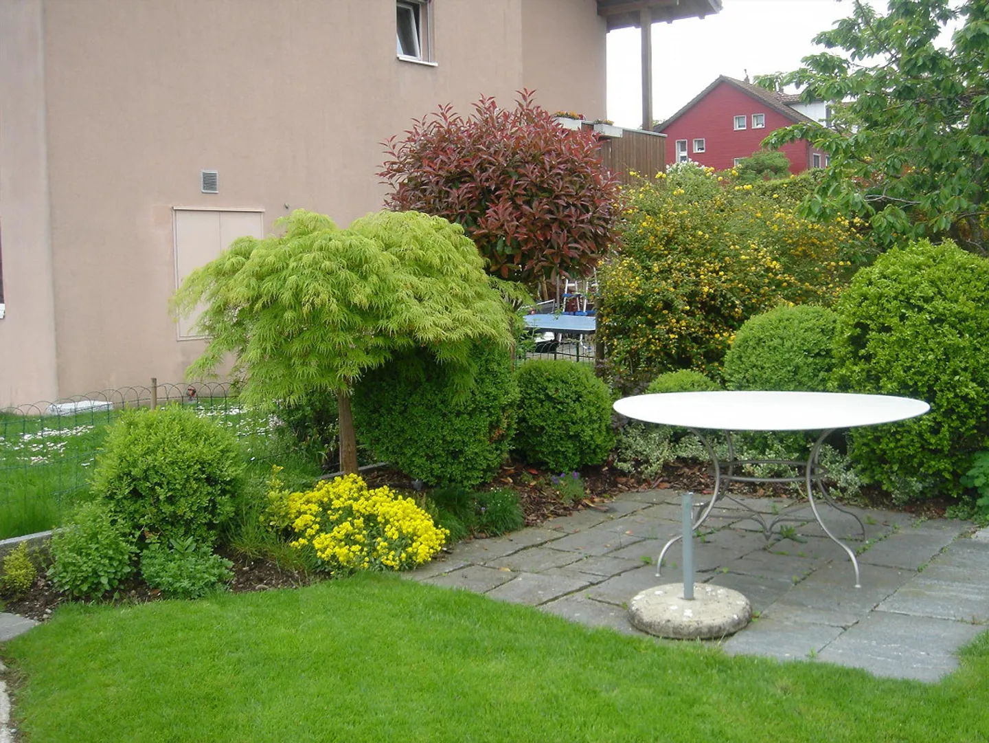 Luminoso appartamento di 4,5 stanze, deposito biciclette privato, area salotto e balcone - Foto 1 di 12