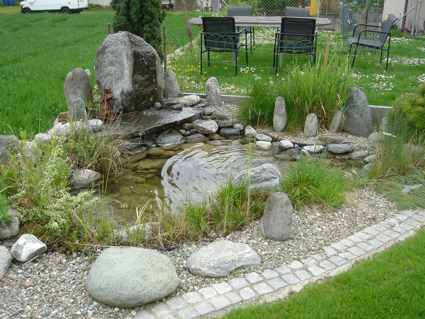 Luminoso appartamento di 4,5 stanze, deposito biciclette privato, area salotto e balcone - Foto 2 di 12