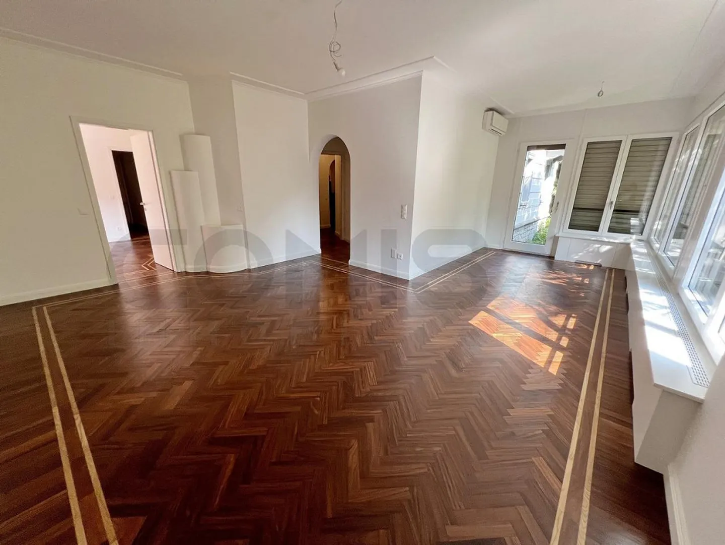 LUGANO CITY CENTER Elegant 10.5-room apartment with garden - Photo 11 of 14