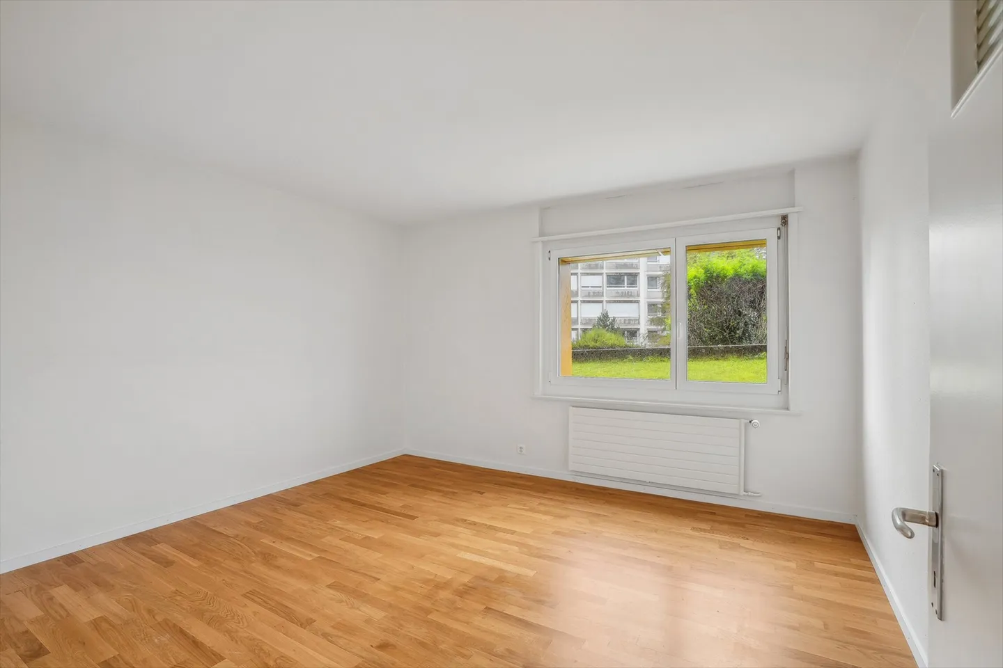 Apartment for rent - Photo 5 of 11