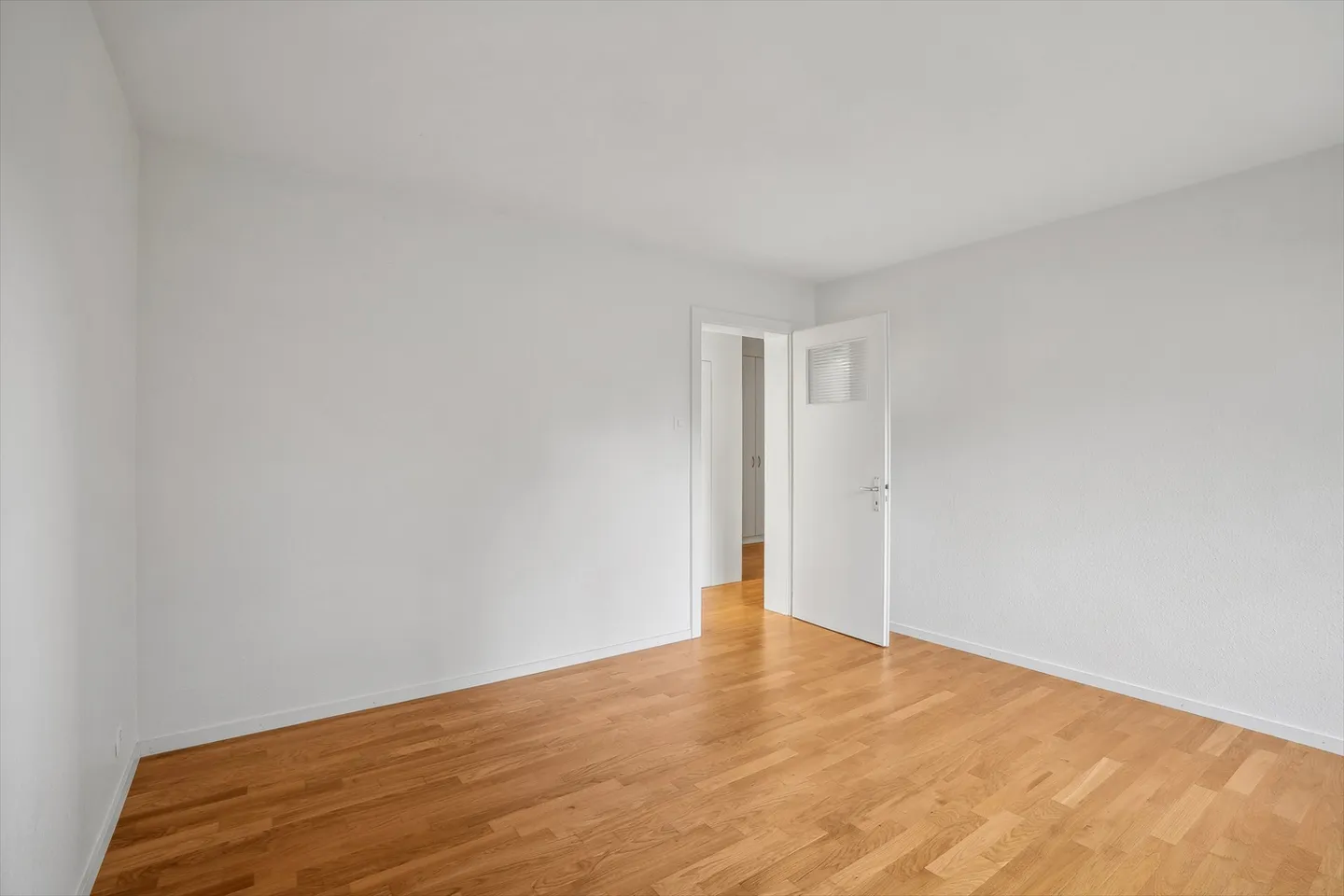 Apartment for rent - Photo 6 of 11