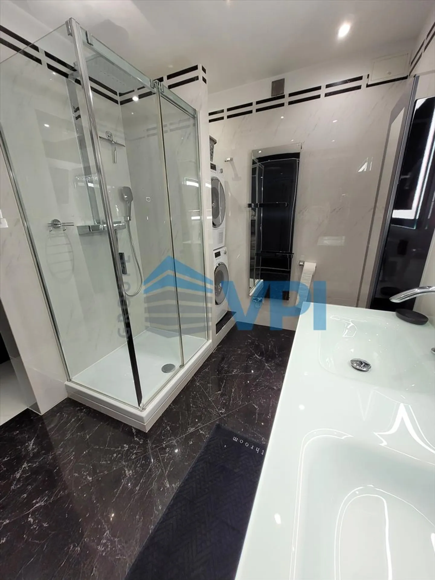 Appartement Meublé Charmant - Photo 9 sur 10