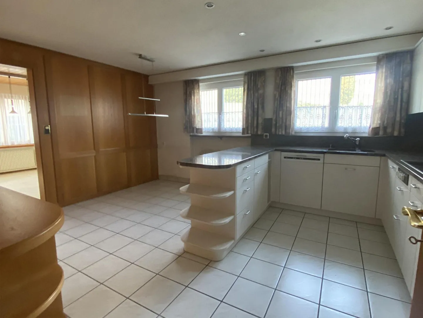 EFH mit Seesicht in familienfreundlichem Quartier - Foto 5 von 30