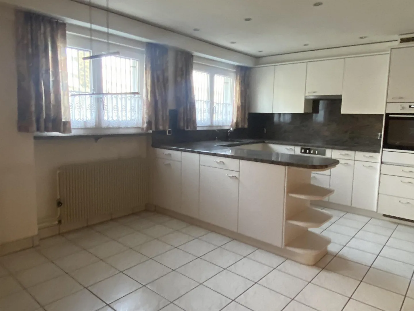 EFH mit Seesicht in familienfreundlichem Quartier - Foto 7 von 30