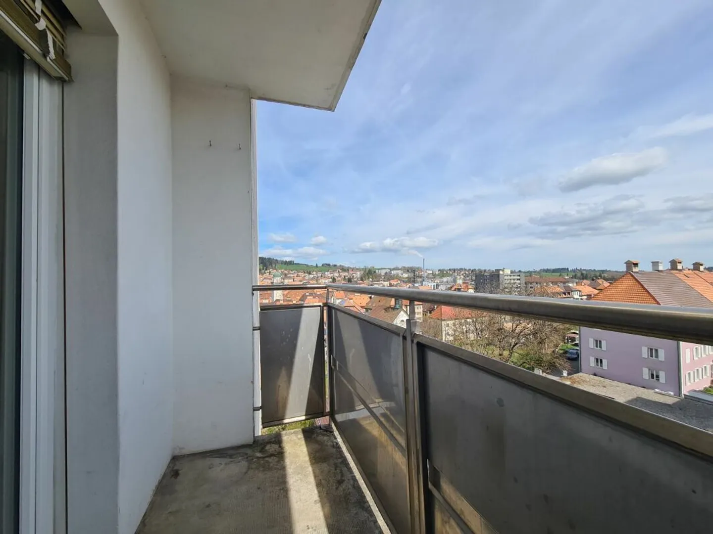 2,5-Zimmer-Wohnung im 10. Stock - Foto 1 von 6