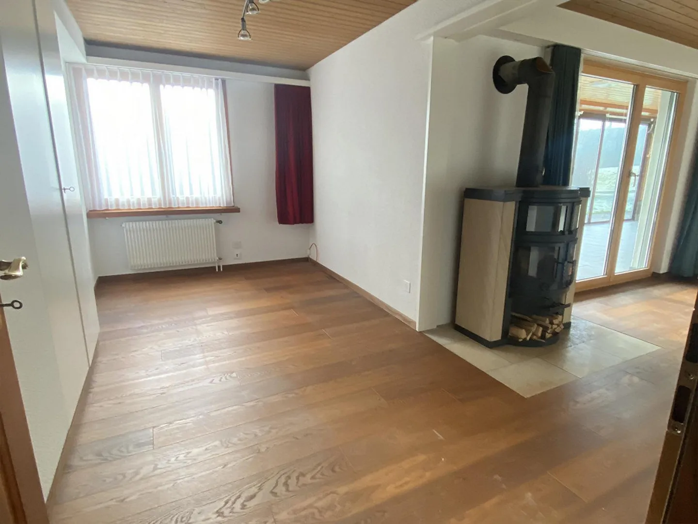 EFH mit Seesicht in familienfreundlichem Quartier - Foto 12 von 30