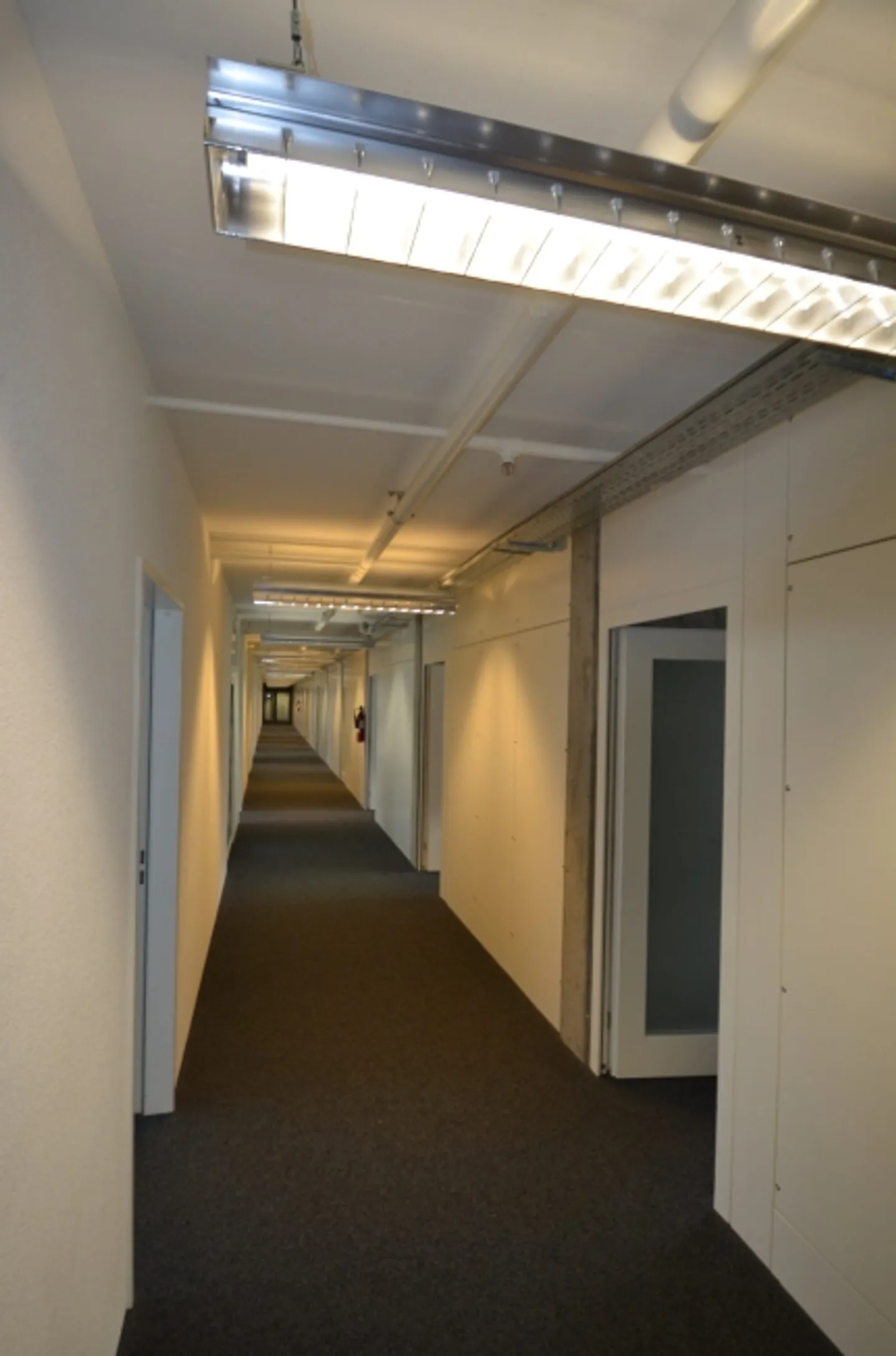 580m2 con stanze ben suddivise solo per te! Da noi troverai ciò che cerchi. - Foto 7 di 13