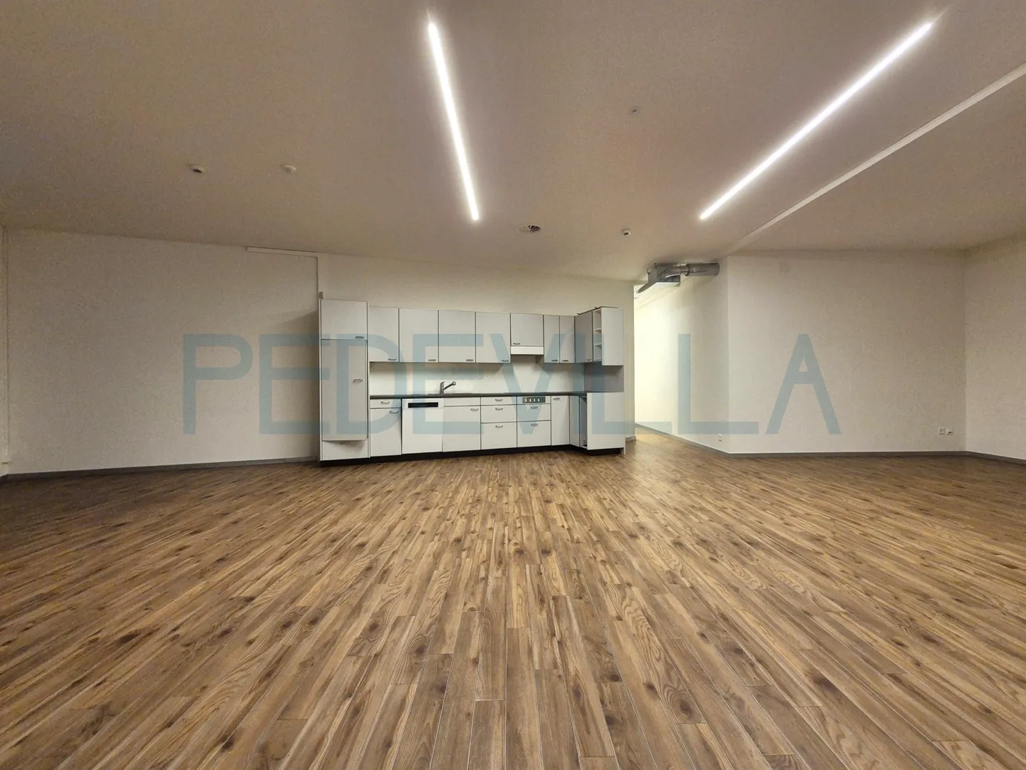 Zu vermieten: Geschäftslokal mit Schaufenster, zentrale Lage in Biel - Foto 2 von 8