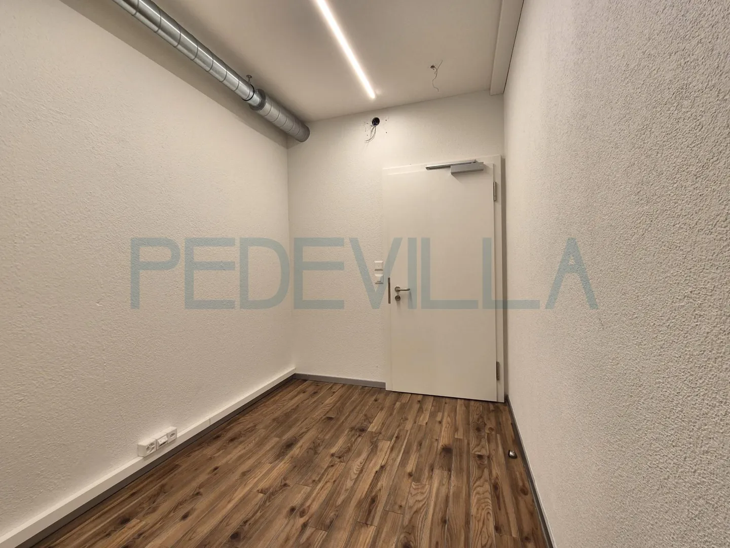 Zu vermieten: Geschäftslokal mit Schaufenster, zentrale Lage in Biel - Foto 4 von 8