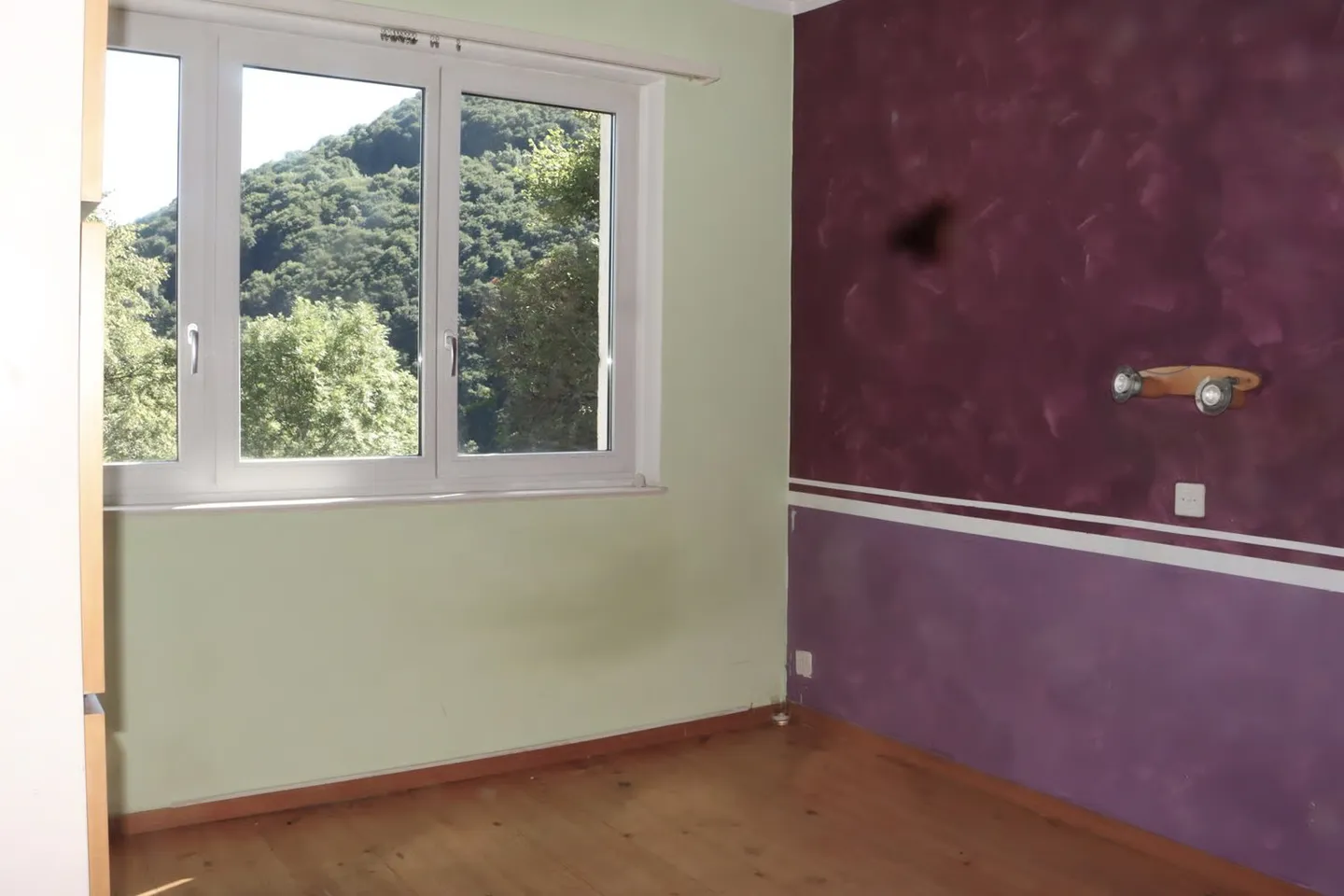 Casa affascinante con due appartamenti pronta per essere abitata - Foto 15 di 19