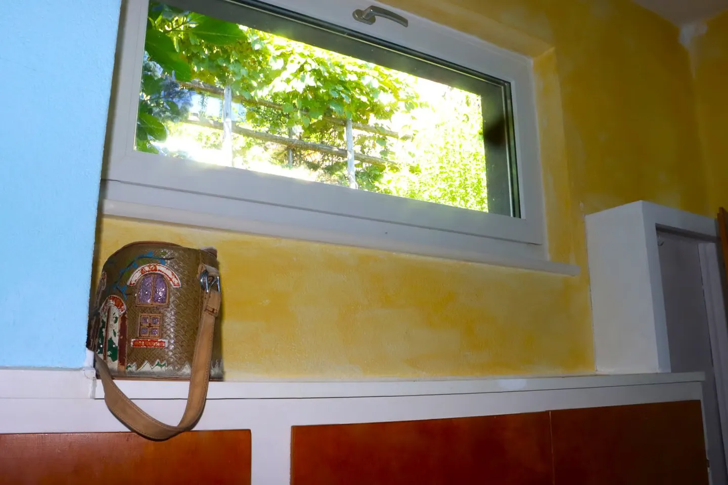 Casa affascinante con due appartamenti pronta per essere abitata - Foto 10 di 19