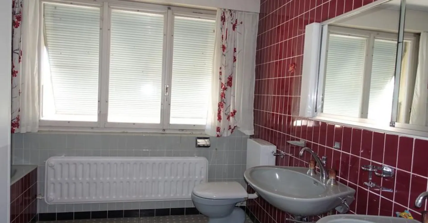 Malleray - Very large penthouse apartment of 7.5 rooms - Photo 10 of 18