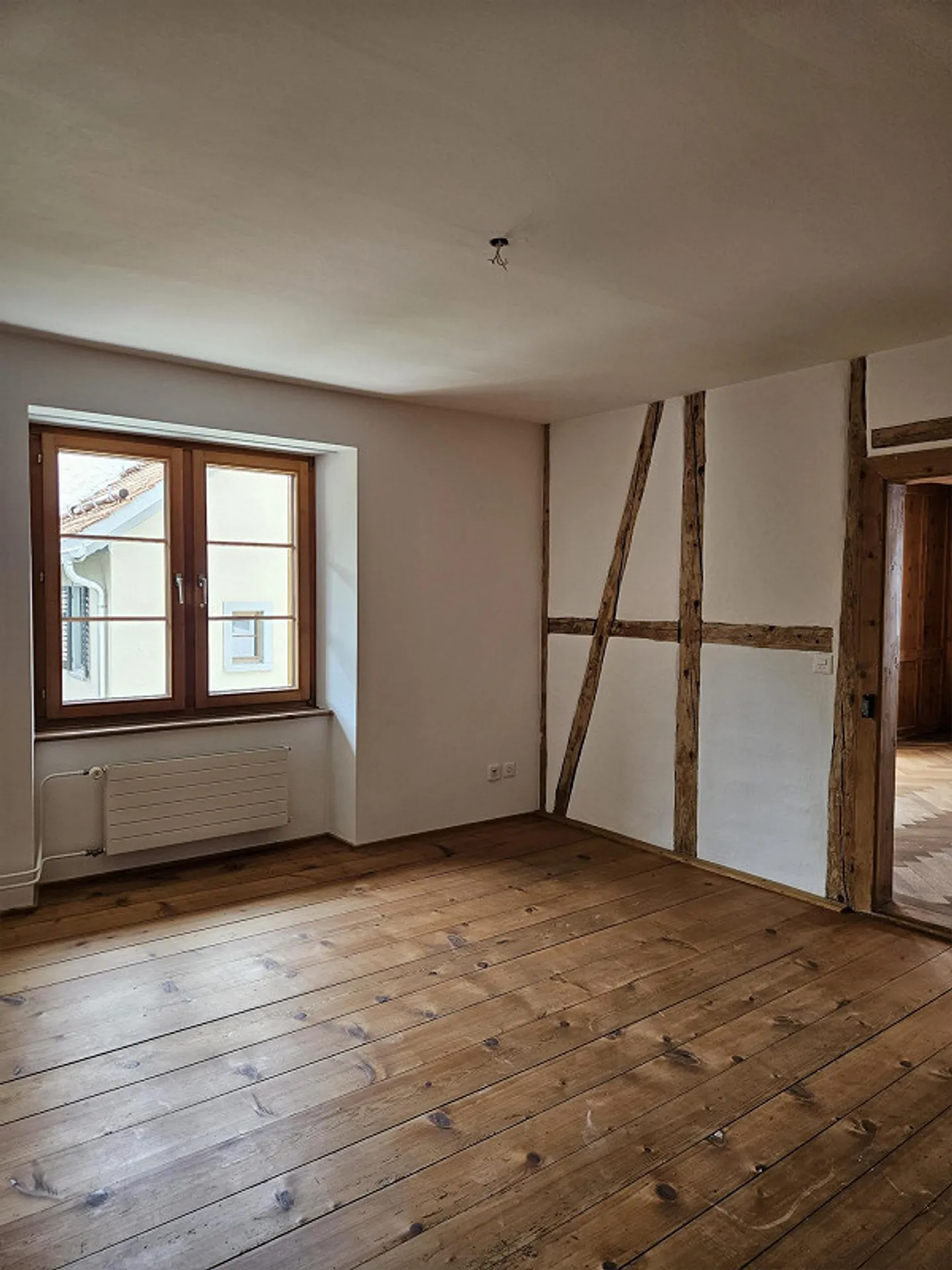 Spacious 3.5-room apartment in the old town of Ilanz - Photo 6 of 11