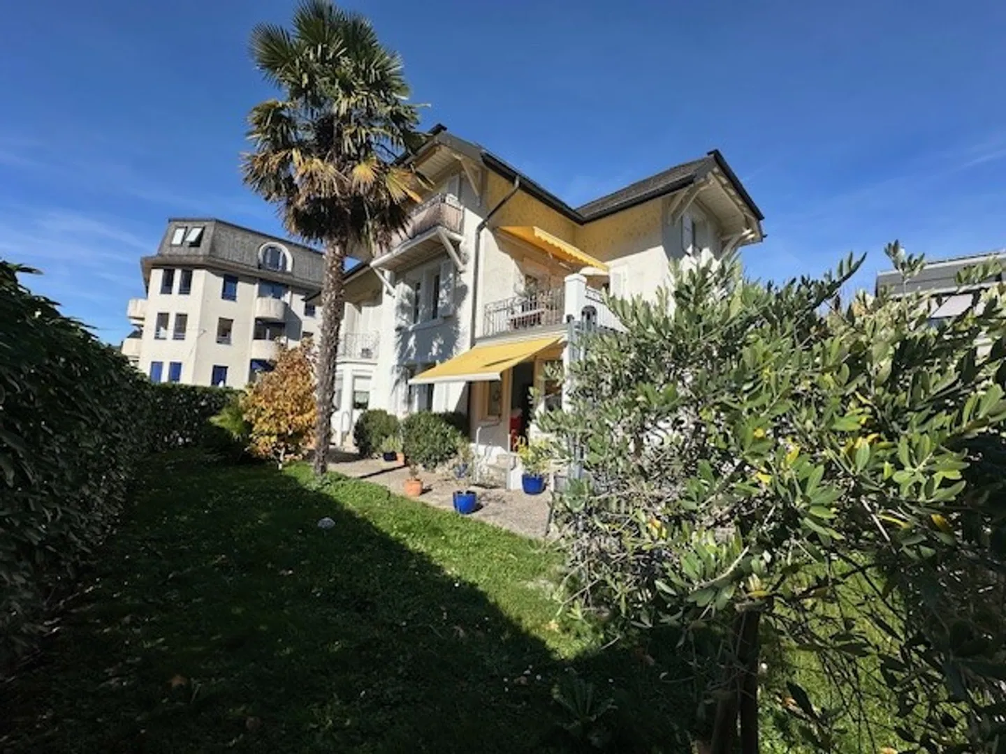 Appartement spacieux de 3,5 pièces au rez-de-chaussée avec terrasse et jardin privé. - Photo 8 sur 9