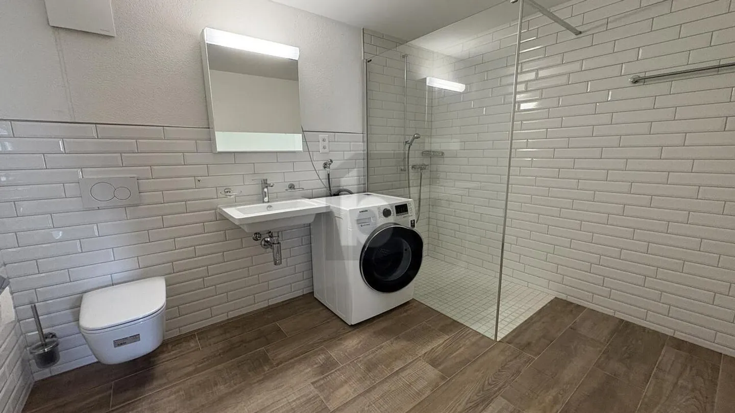 APPARTAMENTO CHARMING E IDEALMENTE SITUATO - Foto 5 di 6