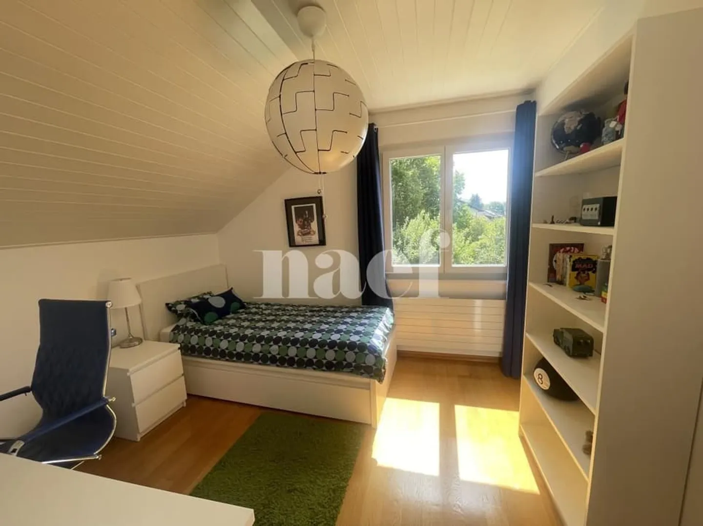 Beautiful fully renovated individual villa with large garden - Photo 8 of 13