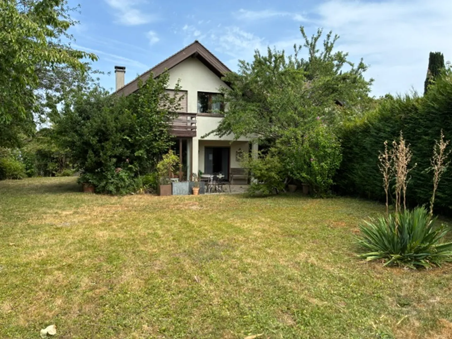 Incantevole casa bifamiliare a Féchy - Foto 1 di 10