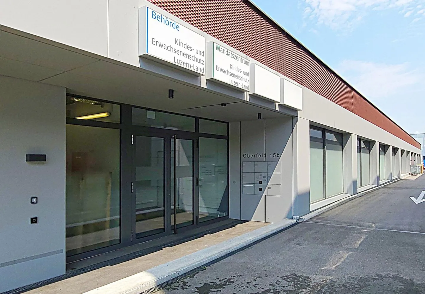 Spazio ufficio in affitto - Foto 1 di 17