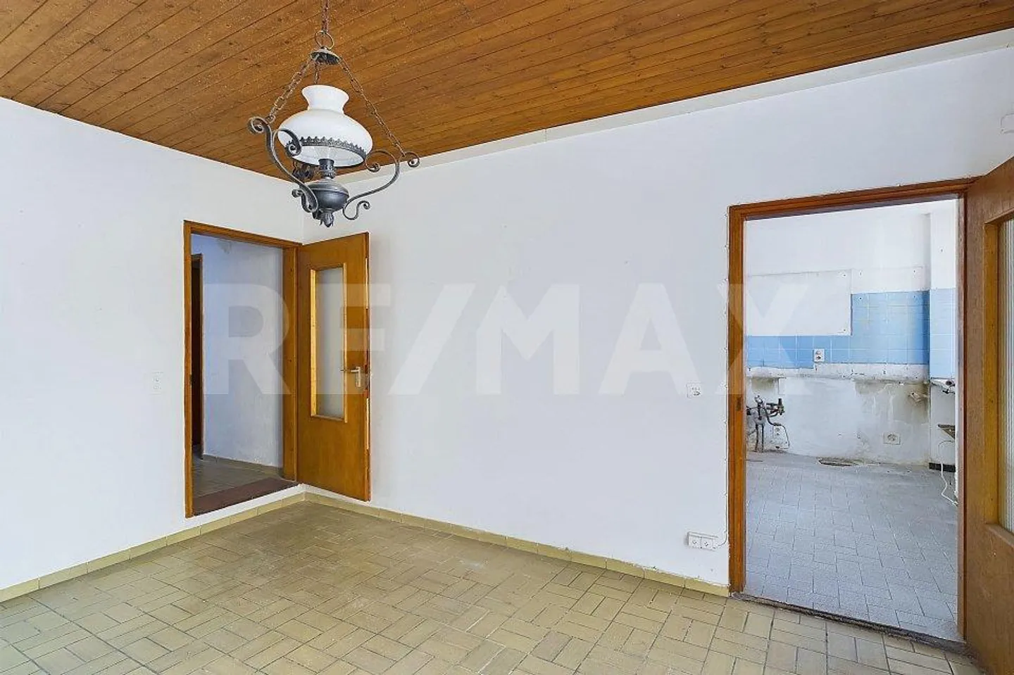 Casa unifamiliare da ristrutturare nel centro del villaggio - Foto 13 di 13
